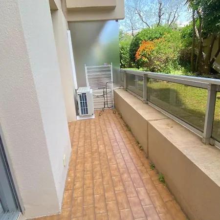 Les Pins Center - 6 People Apartment Juan-les-Pins