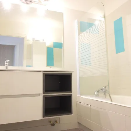 Apartment Les Pins Center - 6 People *