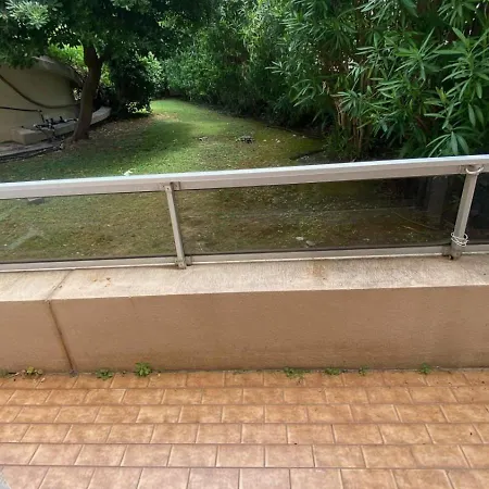 Les Pins Center - 6 People Juan-les-Pins